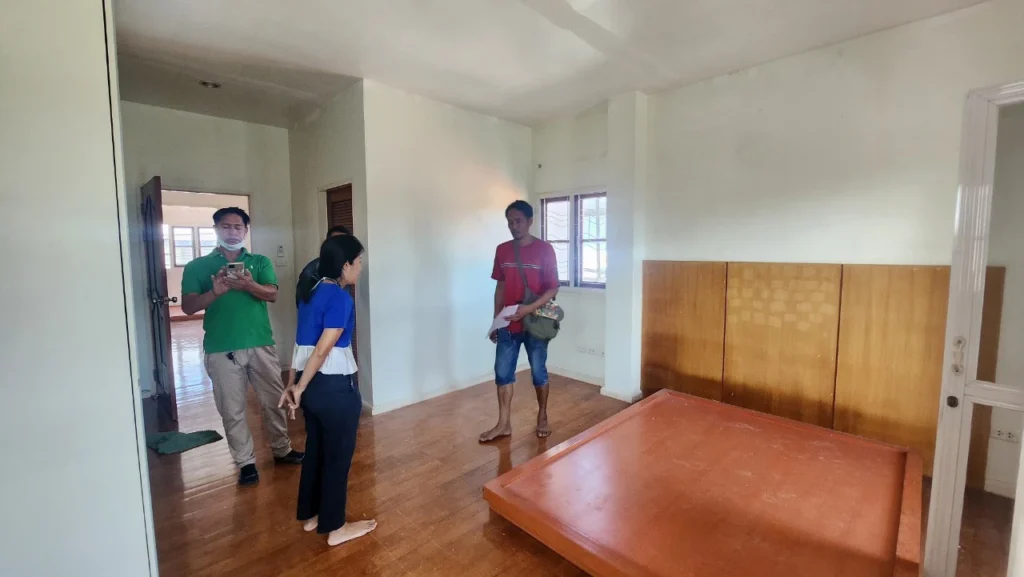 รีโนเวทบ้าน แถวบางพลี